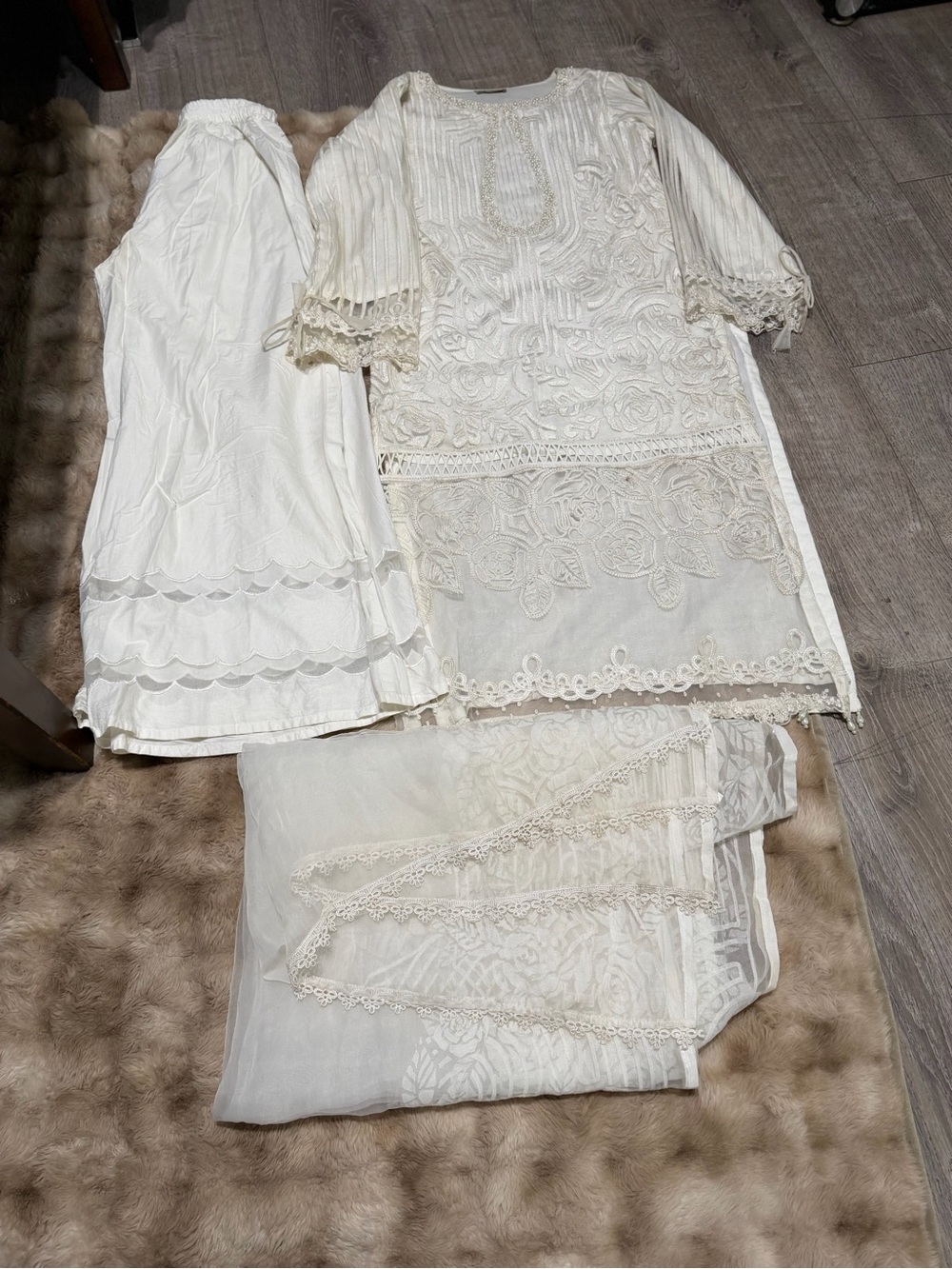 Women's Ivory Lace Tunic Set - Elegant Sleepwear